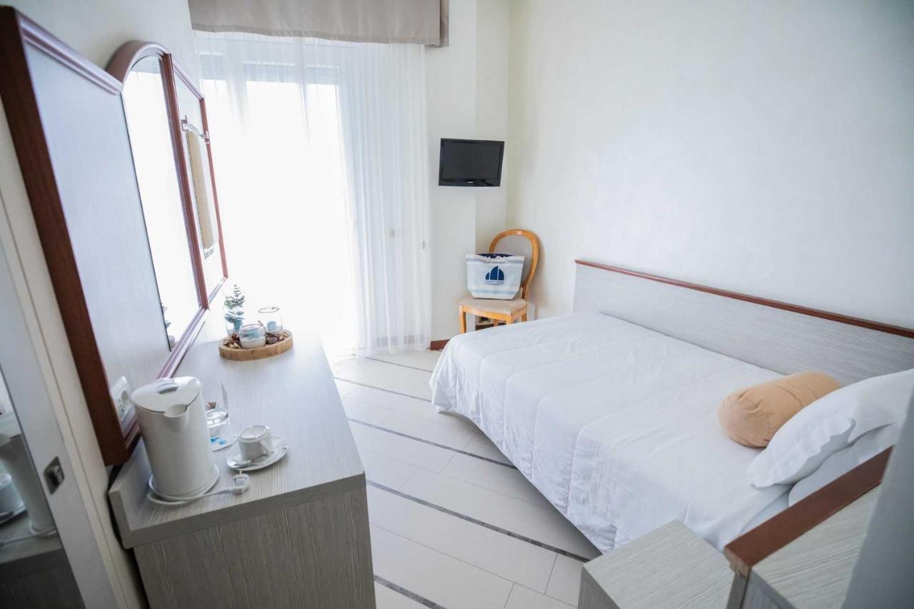 Hotel Gambrinus - Valentini Family Village Bellaria-Igea Marina Exterior photo