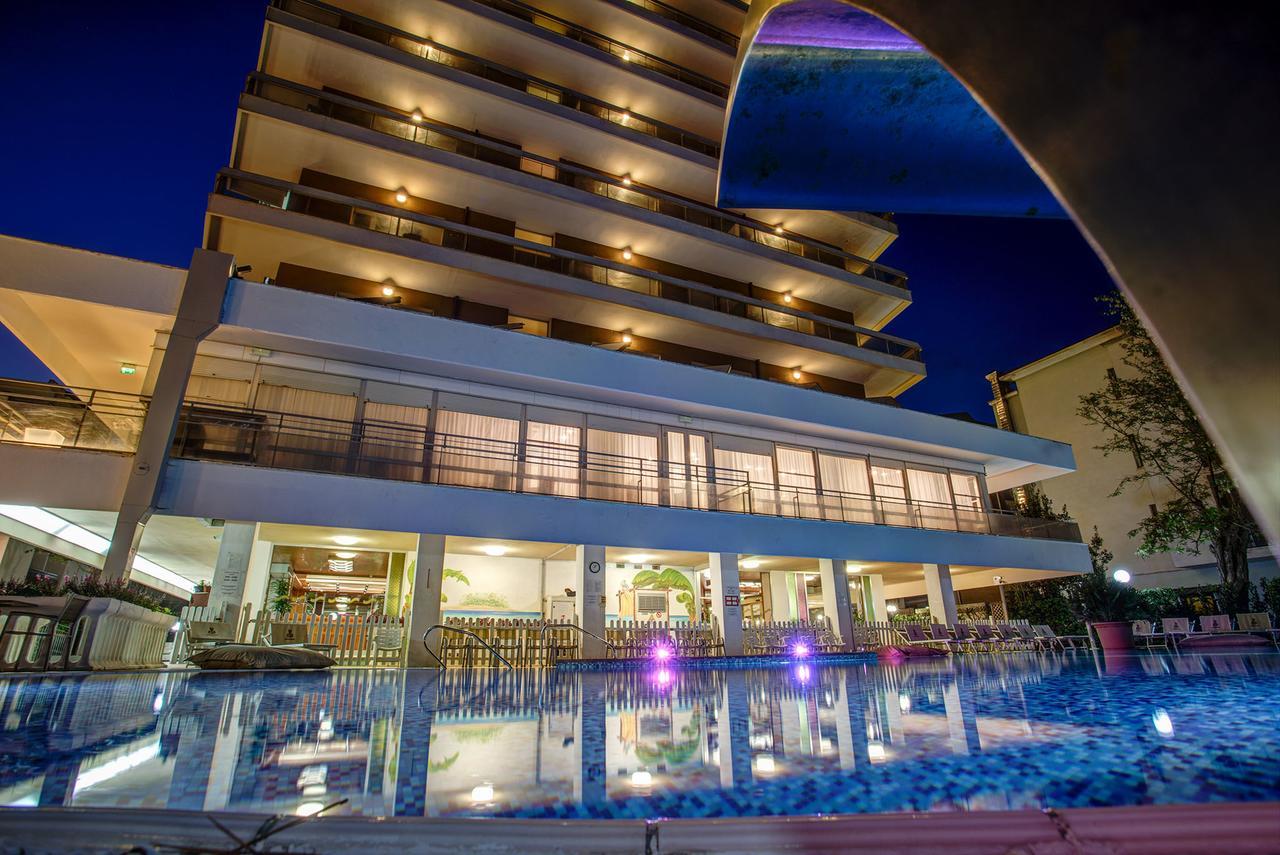 Hotel Gambrinus - Valentini Family Village Bellaria-Igea Marina Exterior photo